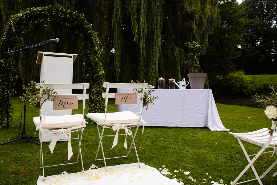 Pupitre en bois blanc – Image 2