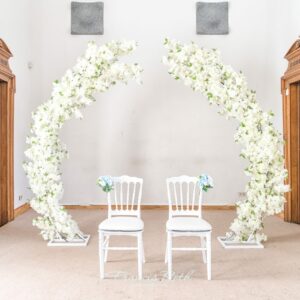 Arche en cerisier blanc arrondie - H 250 cm
