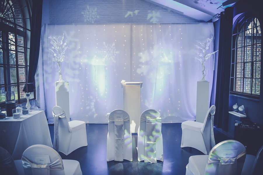 Pupitre en bois blanc – Image 3